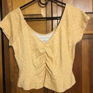 american eagle cute crop tee